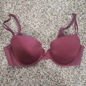 Victoria Secret 32D Bra